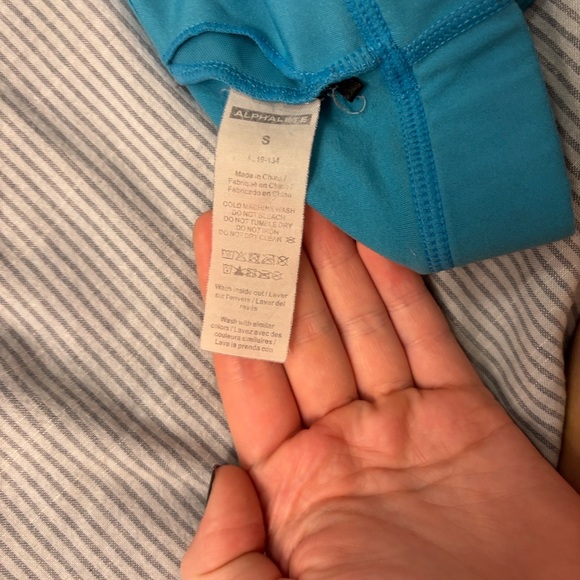 Alphalete Vibrant Blue Sports Bra - Picture 2 of 4